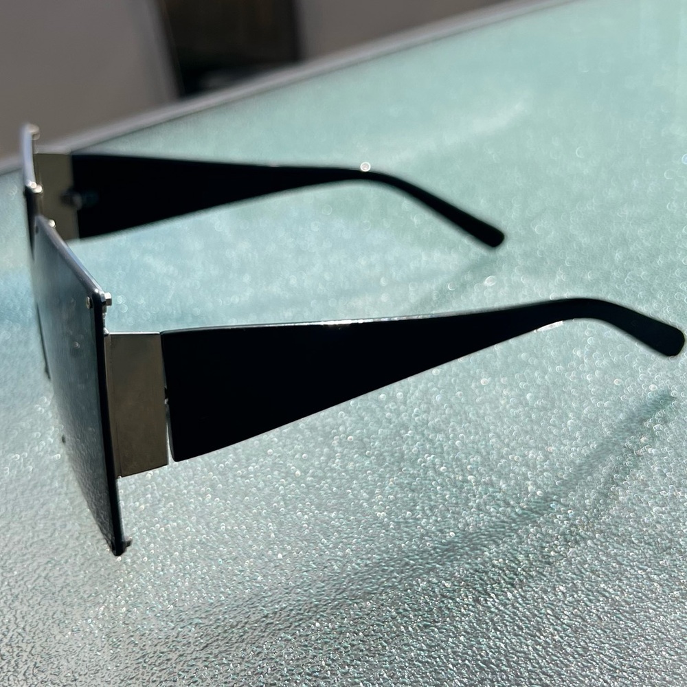 Oversized Black Sunglasses - Picture 5 of 10